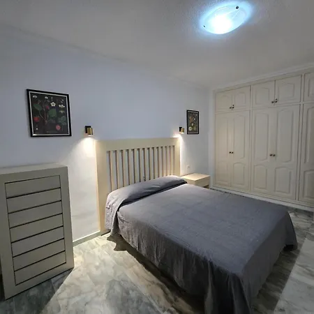 Bahia De Santiago * Puerto de Santiago (Tenerife)